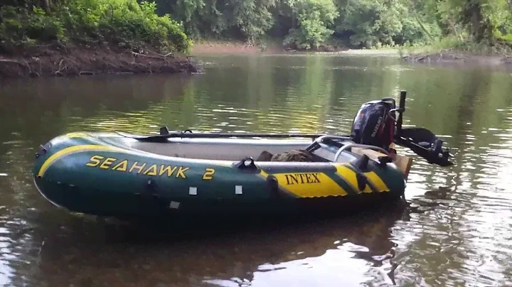 Intex Seahawk 2, Suzuki 2.5 HP Outboard